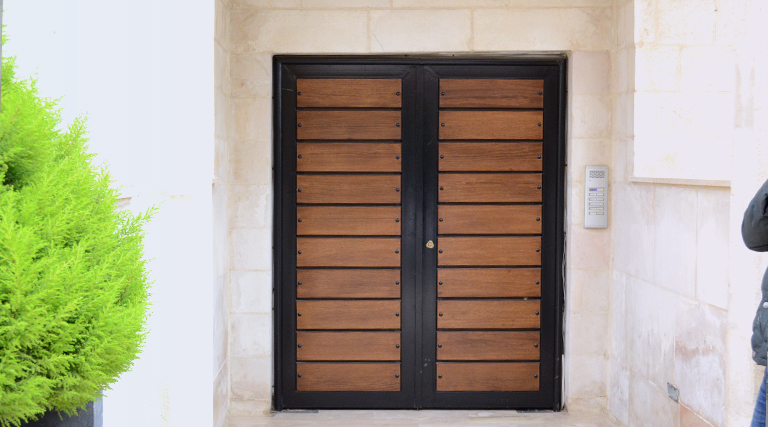Magnificent Furnished Apartments 4 Rent, Deir Ghbar, Amman Jordan